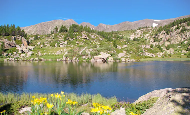 Le site classé du Lac des Bouillouses, au pied du massif du Carlit